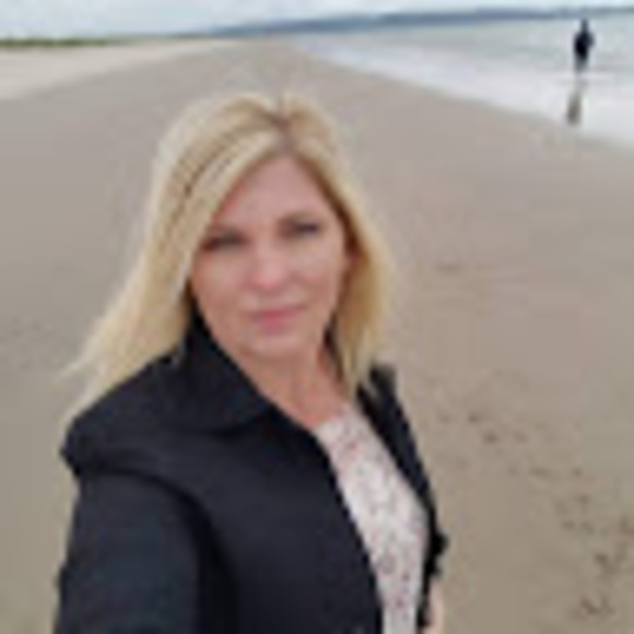 Meet your Posher, Shannon - Picture 1 of 1